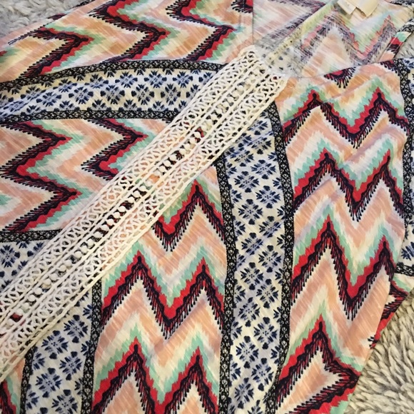 Charming Charlie Razorback Tank Top - Picture 2 of 4